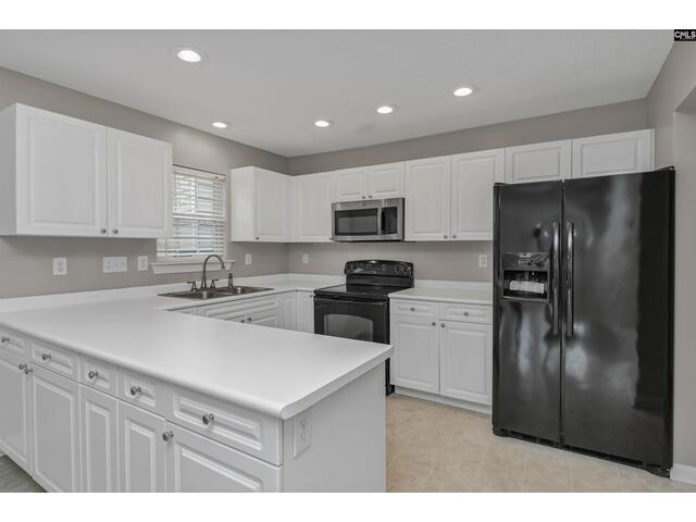 Photo of 17 Baltusrol Court