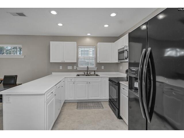 Photo of 17 Baltusrol Court