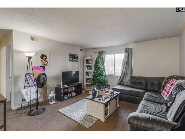 Photo of 1302 Old Manor Road