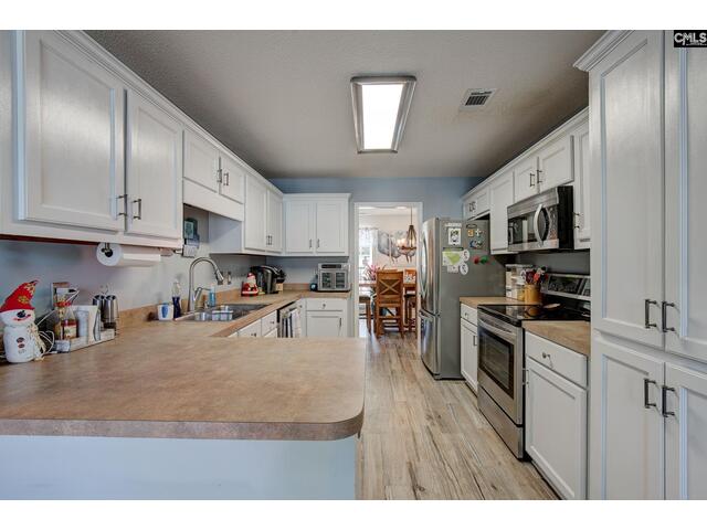 Photo of 32 Magnolia Lane