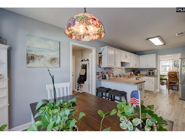 Photo of 32 Magnolia Lane