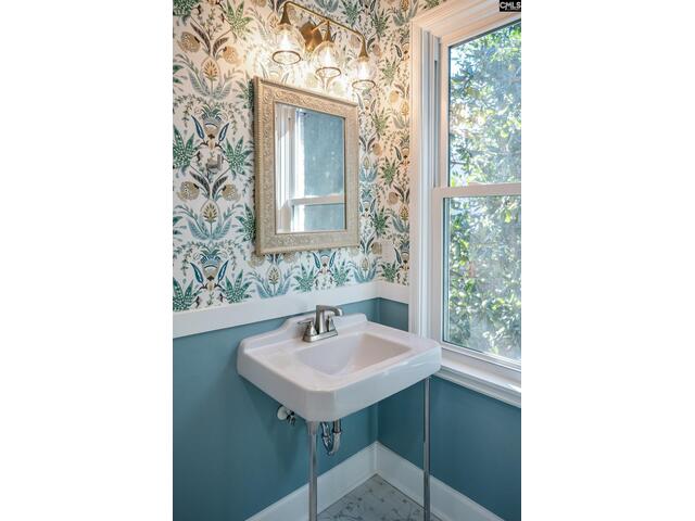 Photo of 3811 Kilbourne Road