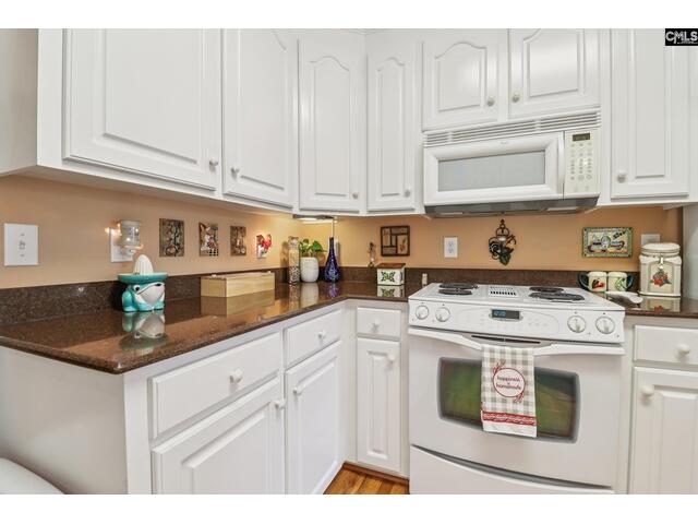Photo of 4 Willbrook Drive Photo of 4 Willbrook Drive