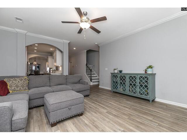 Photo of 928 Bergenfield Lane