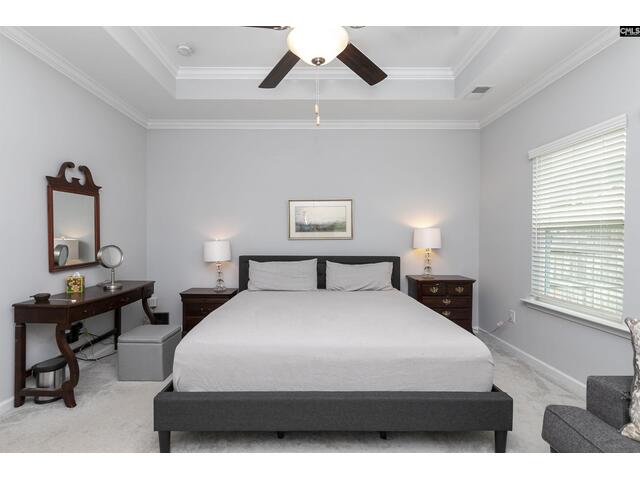 Photo of 928 Bergenfield Lane