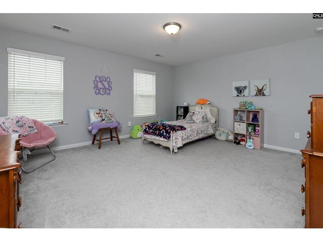 Photo of 928 Bergenfield Lane