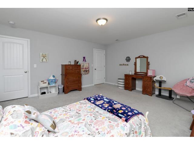 Photo of 928 Bergenfield Lane