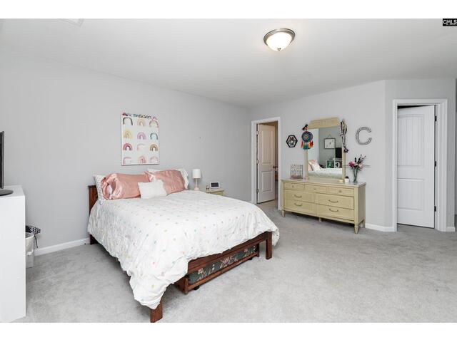 Photo of 928 Bergenfield Lane