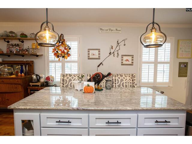 Photo of 1736 Lake Road