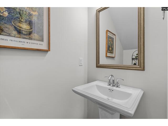 Photo of 307 Ocala Drive