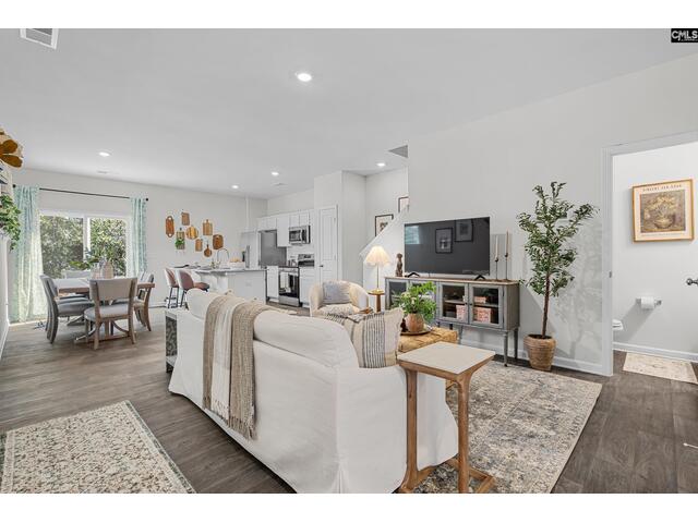 Photo of 307 Ocala Drive