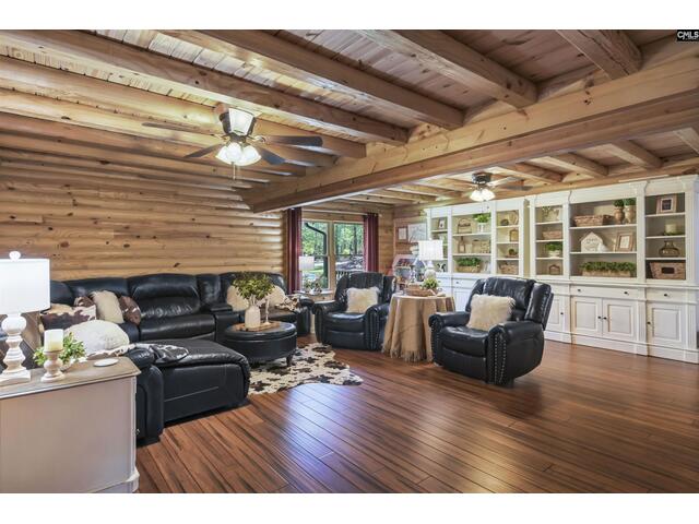 Photo of 560 Beaver Creek Road Photo of 560 Beaver Creek Road