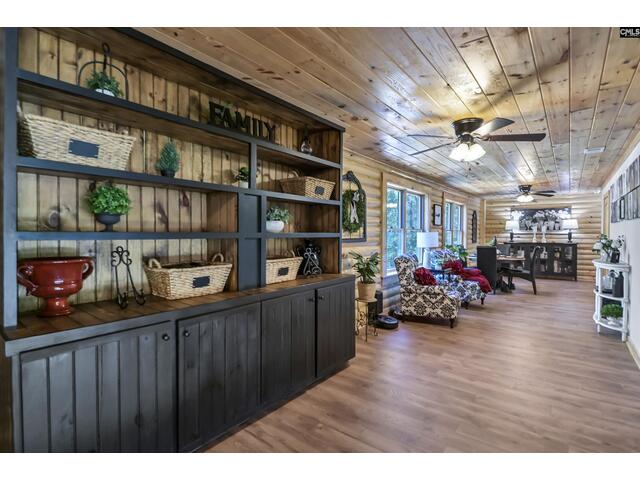 Photo of 560 Beaver Creek Road Photo of 560 Beaver Creek Road