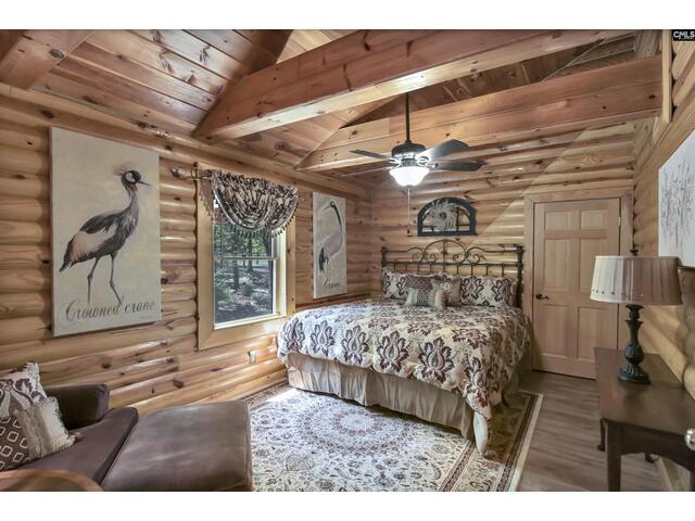 Photo of 560 Beaver Creek Road Photo of 560 Beaver Creek Road