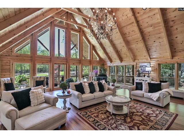 Photo of 560 Beaver Creek Road Photo of 560 Beaver Creek Road