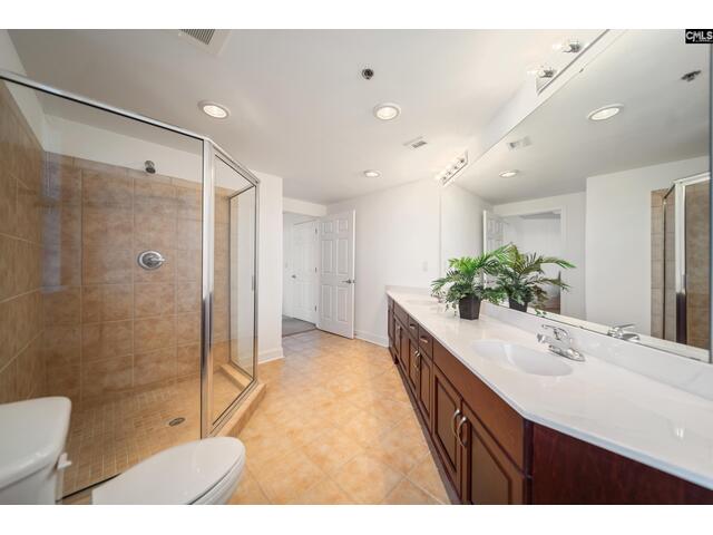 Photo of 1100 bluff road