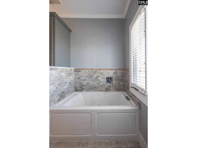 Photo of 1045 Jones Road