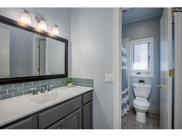 Photo of 1045 Jones Road