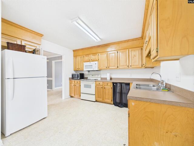 Photo of 40 Driftwood Avenue Photo of 40 Driftwood Avenue