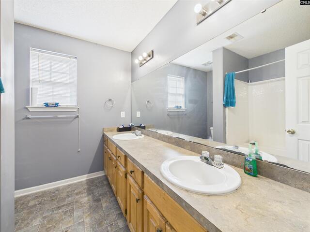 Photo of 40 Driftwood Avenue Photo of 40 Driftwood Avenue