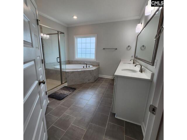Photo of 544 Montrose Drive Photo of 544 Montrose Drive
