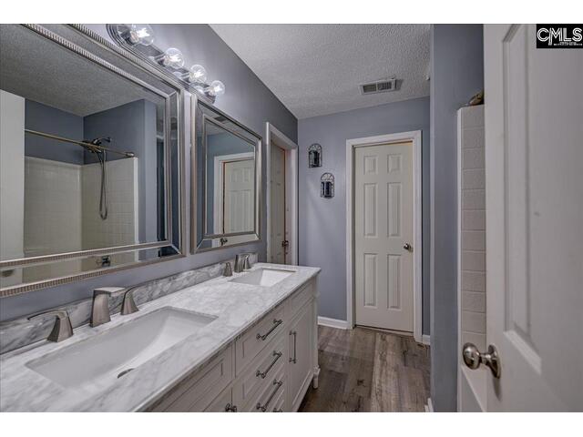 Photo of 27 LACEBARK Lane Photo of 27 LACEBARK Lane
