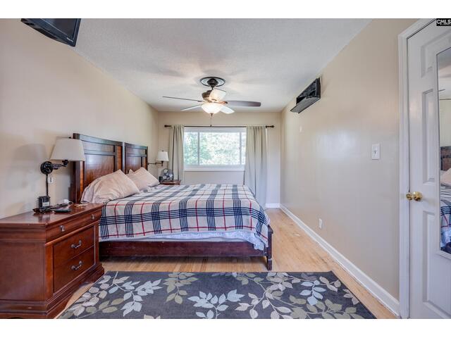 Photo of 1005 Sunnyhill Drive Photo of 1005 Sunnyhill Drive
