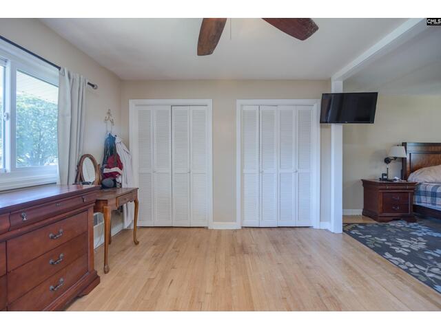 Photo of 1005 Sunnyhill Drive Photo of 1005 Sunnyhill Drive