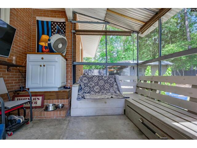 Photo of 1005 Sunnyhill Drive Photo of 1005 Sunnyhill Drive