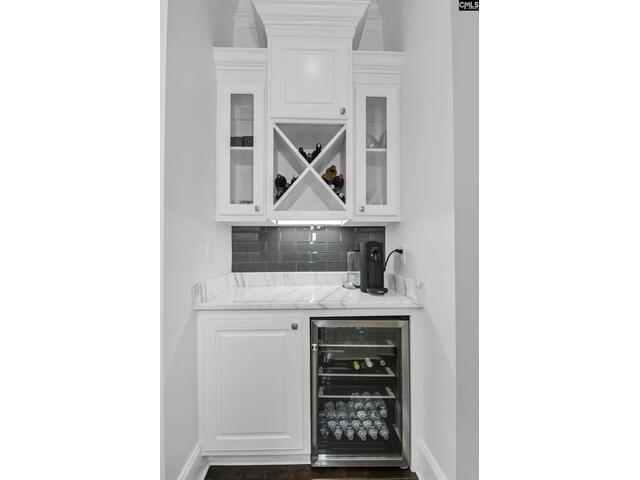 Photo of 141 BELLELAKE Court Photo of 141 BELLELAKE Court