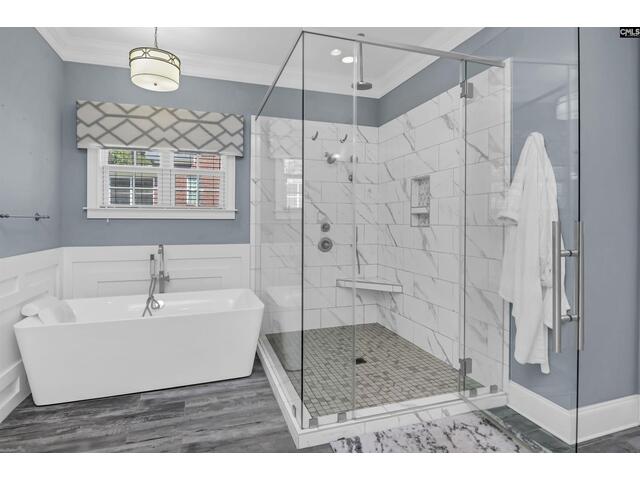 Photo of 141 BELLELAKE Court Photo of 141 BELLELAKE Court