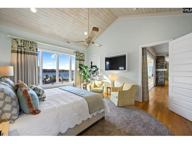 Photo of 215 Power Point Lane