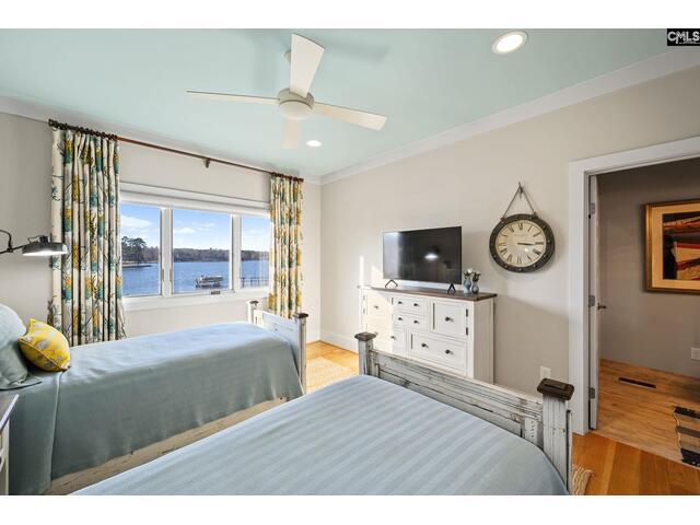 Photo of 215 Power Point Lane