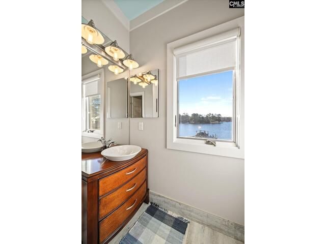 Photo of 215 Power Point Lane