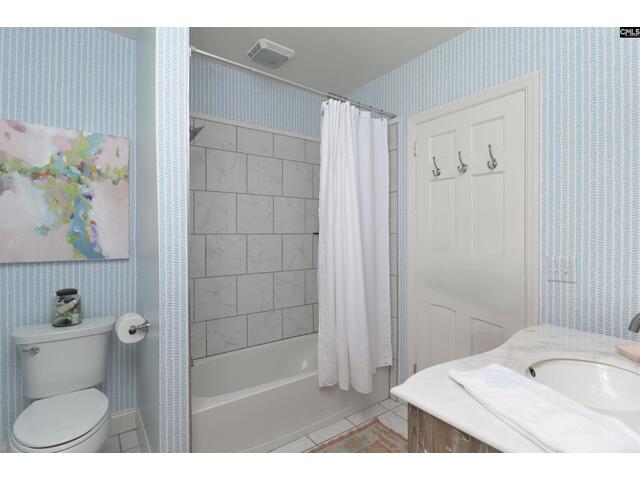 Photo of 4724 Lockewood Lane Photo of 4724 Lockewood Lane