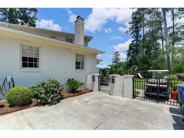 Photo of 4724 Lockewood Lane Photo of 4724 Lockewood Lane