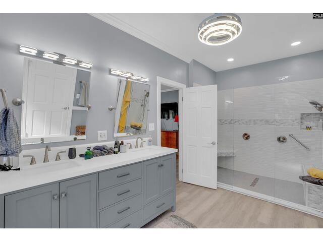 Photo of 307 E Springs Road Photo of 307 E Springs Road