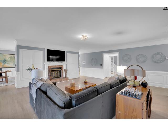 Photo of 307 E Springs Road Photo of 307 E Springs Road