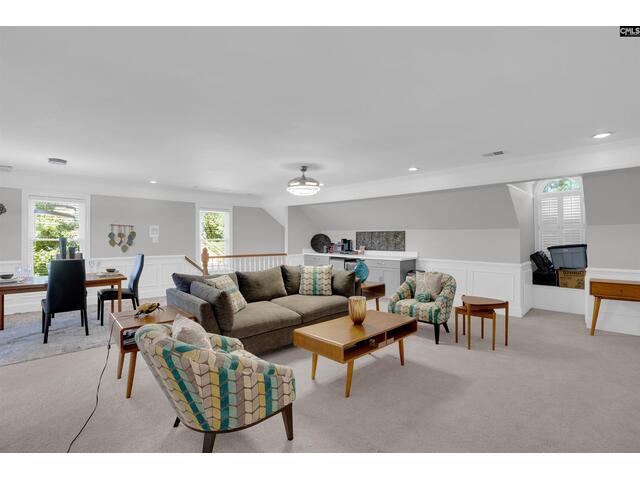 Photo of 307 E Springs Road Photo of 307 E Springs Road