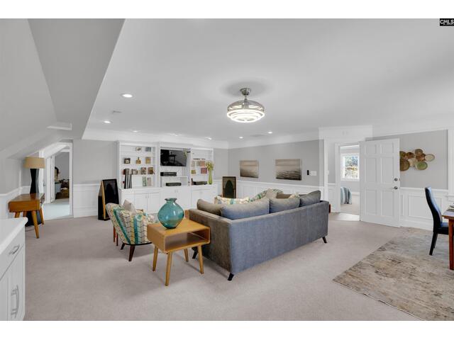 Photo of 307 E Springs Road Photo of 307 E Springs Road