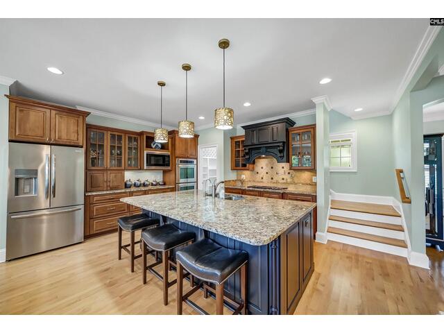 Photo of 224 Shorebreeze Drive Photo of 224 Shorebreeze Drive