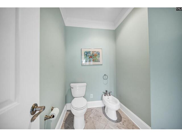 Photo of 224 Shorebreeze Drive Photo of 224 Shorebreeze Drive
