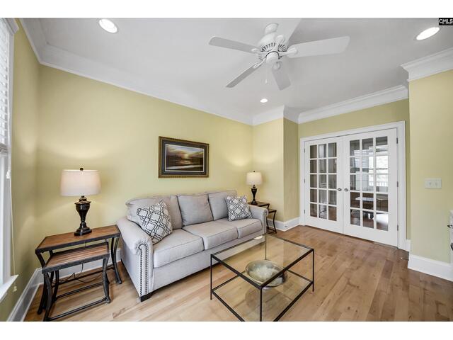 Photo of 224 Shorebreeze Drive Photo of 224 Shorebreeze Drive