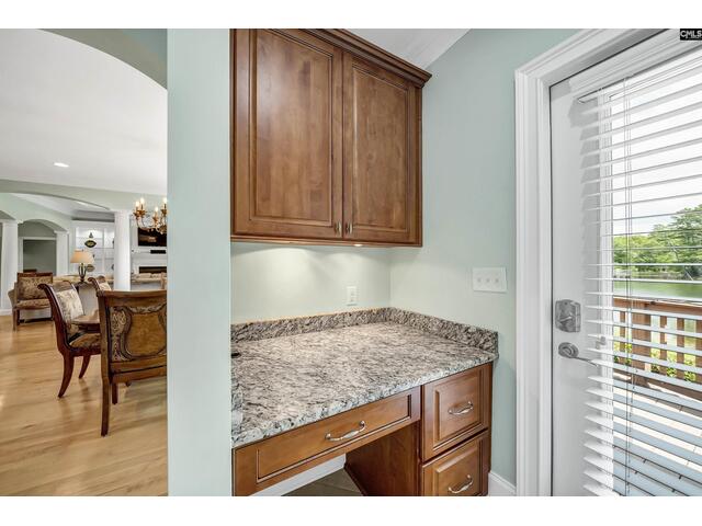 Photo of 224 Shorebreeze Drive Photo of 224 Shorebreeze Drive