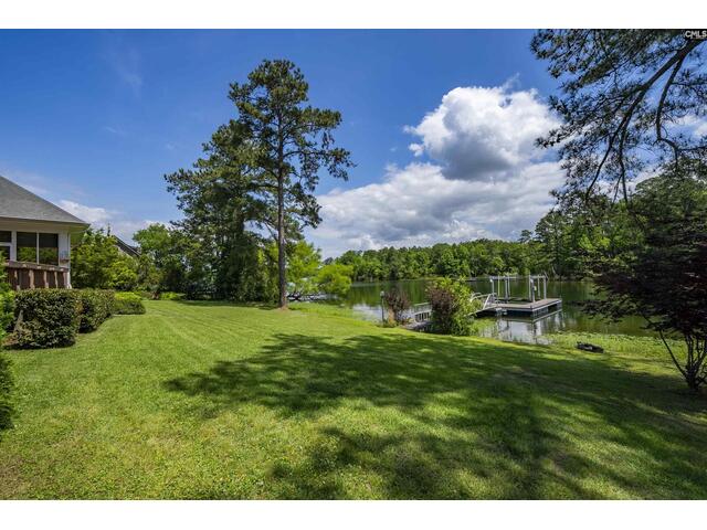 Photo of 224 Shorebreeze Drive Photo of 224 Shorebreeze Drive