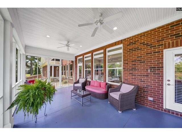 Photo of 224 Shorebreeze Drive Photo of 224 Shorebreeze Drive