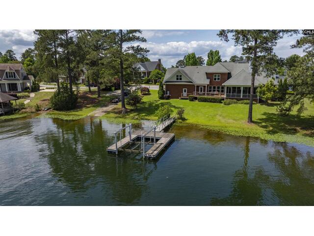 Photo of 224 Shorebreeze Drive Photo of 224 Shorebreeze Drive