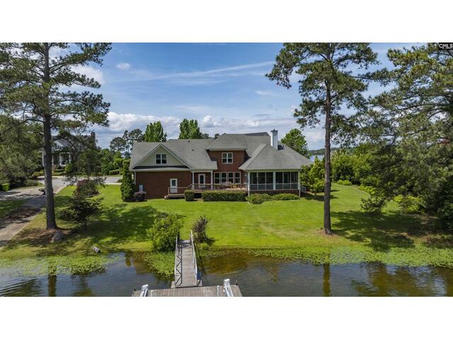 Photo of 224 Shorebreeze Drive Photo of 224 Shorebreeze Drive