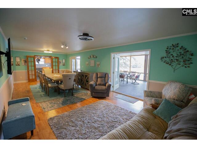 Photo of 2081 Great North Road