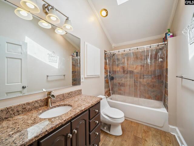 Photo of 2442 Singleton Point Point